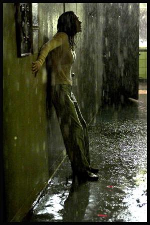 JENNIFER CONNELLY in DARK 
WATER
