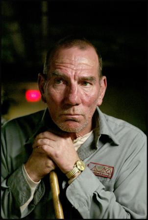 PETE POSTLETHWAITE 
in DARK WATER
