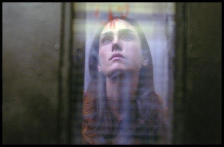 JENNIFER CONNELLY in DARK WATER  